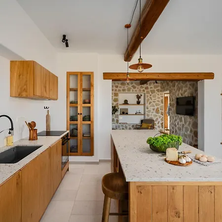 Βίλα Simiu With Private Swimming Pool