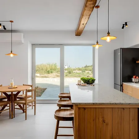 Simiu With Private Swimming Pool