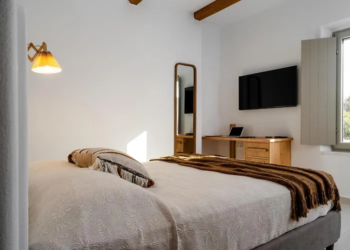 Simiu With Private Swimming Pool Айя-Анна