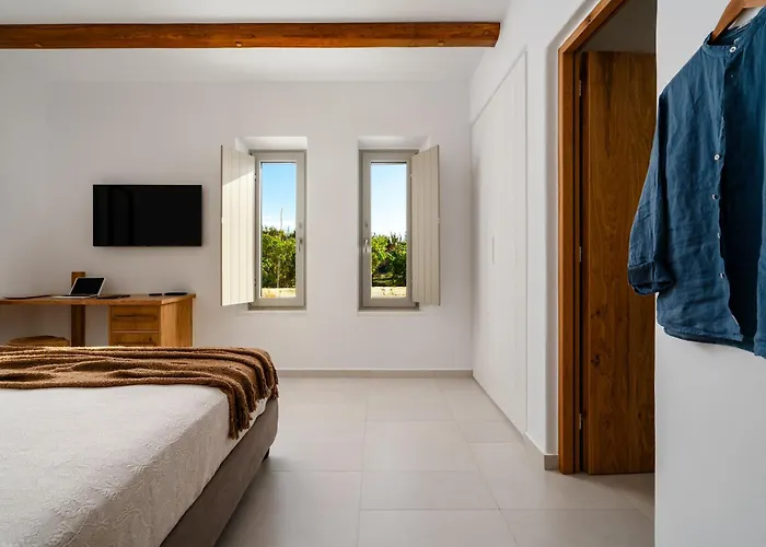 Simiu With Private Swimming Pool Вилла *