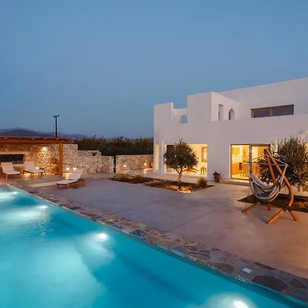 Villa Simiu With Private Swimming Pool